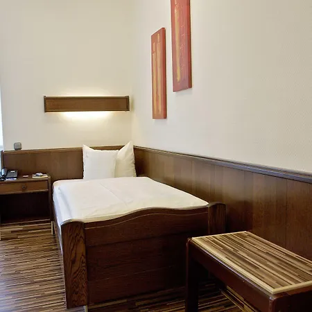 فندق Deutsches Haus 3*